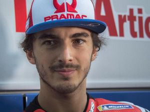 Rossi dengan Senang Hati Rekomendasikan Bagnaia ke Ducati
