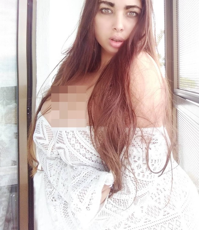 Aku memiliki tubuh dengan lekuk yang berbeda dari kebanyakan orang pada umumnya. Itu tidak normal hari ini. Aku juga memiliki wajah eksotis. Tapi, untuk menjadi sukses, kamu harus berbeda, tutur Jessica. Foto: Instagram