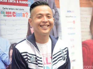 Komentari Dana Formule E, Ernest Prakasa Dituding Sebar Hoax