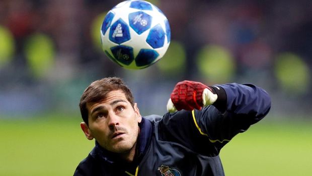 Sebagai atlet profesional, sebenarnya fisik Casillas tentu sangat bugar.