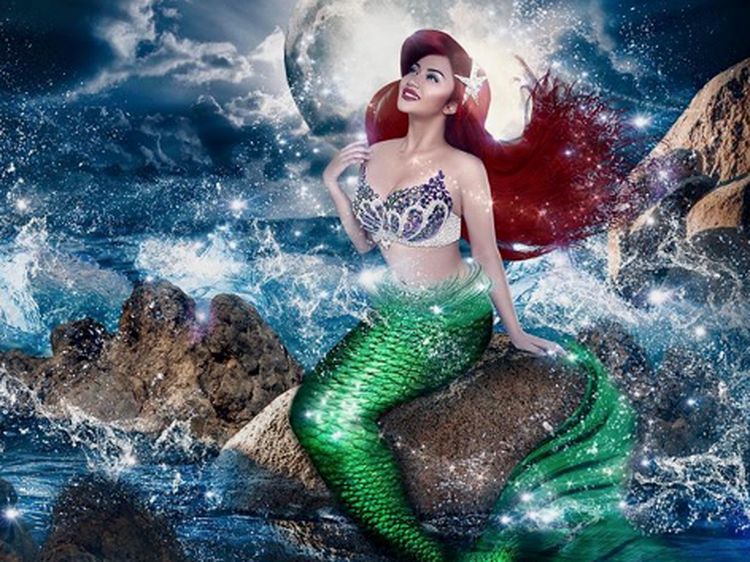 Saat Ariel Tatum Jadi Mermaid Seksi