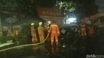 Penampakan Bagian Polsek Ciracas yang Dirusak Massa