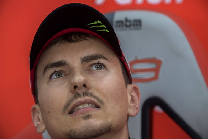 Jorge Lorenzo Akui Nyaris Pensiun