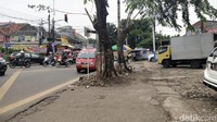 Foto: Tidak ada juru parkir yang terlihat hari ini. Biasanya, juru parkir ada di lokasi itu. (Guruh-detikcom)