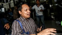Momen saat Ketua PN Semarang, Purwono Edi Santosa usai diperiksa KPK, Rabu (12/12/2018).