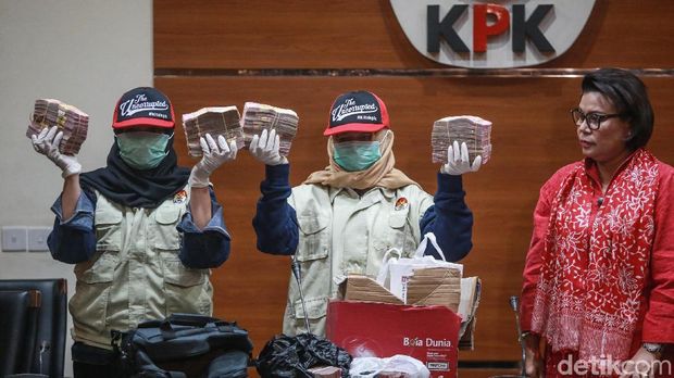 Ulah Bupati Cianjur Pemeras Kepsek SMP Berujung OTT KPK