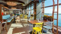 Renovasi kapal pesiar terbaik diraih Royal Caribbean International. Penghargaan ini diraih kapal Mariner of the Seas (Mariner OTS/CNN Travel) 