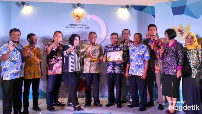 Jelang Akhir Tahun, Pacitan Raih PPID Award Kategori Sangat Informatif
