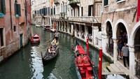 Wisata pantai terbaik diraih kapal pesiar Princess Cruises. Kunjungannya termasuk ke Grand Canal di Venesia, Italia (Princess Cruises/CNN Travel) 
