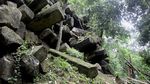 Foto: Batu Persegi yang Misterius di Pekalongan