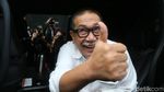 Jempol Deddy Mizwar Usai 5 Jam Diperiksa KPK