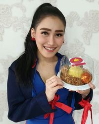 'Mountain Rice' Milik Ayu Ting Ting Direview Vlogger, Bagaimana Rasanya?