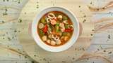 Resep Sup Marinara Kuah Asam, Seafood Segar untuk Makan Siang