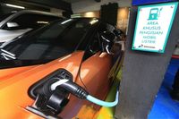 Pertamina Gandeng BMW Perkenalkan Stasiun Pengisian Energi Listrik