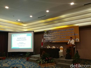 KLHK Dukung Bandung Miliki Aturan Diet Kantong Plastik