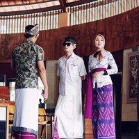 Jika ditanya olahraga favoritnya, Dian memilih yoga dan bersepeda. Sesungguhnya, Dian tidak menyukai cardio. Hanya saja cardio dibutuhkan untuk menurunkan berat badan. Foto: Instagram/DianPelangi