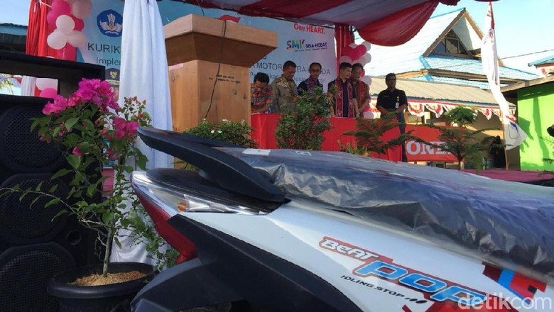 2 motor Honda untuk SMK Foto: Dadan Kuswaraharja/detikOto 2 motor Honda untuk SMK Foto: Dadan Kuswaraharja/detikOto