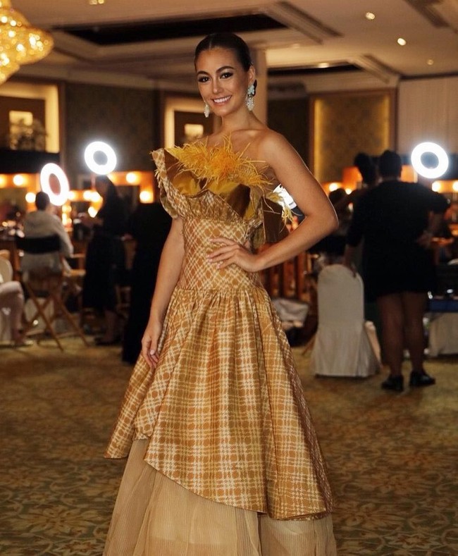 Wanita 24 tahun ini pun berharap bisa menjadi representasi Australia meski punya tampilan dan latar belakang yang berbeda. Hal itu juga membuatnya lebih unik dari kontestan Miss Universe lain. Foto: Instagram