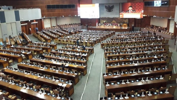 Sepinya Sidang Paripurna DPR