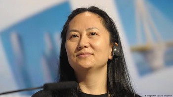 AS mengklaim karyawan Huawei berbohong tentang relasi antara Huawei dengan perusahaan di Iran bernama Skycom. Skycom disebut tak ada hubungannya dengan Huawei, padahal AS meyakini sebaliknya. Meng Wanzhou sendiri terlibat dengan melakukan presentasi pada sebuah bank dan berulangkali berbohong soal relasi antara Huawei dengan Skycom. Foto: Reuters