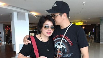 Gaya Kompak Kevin Julio dan Bundanya Kayak Sahabat