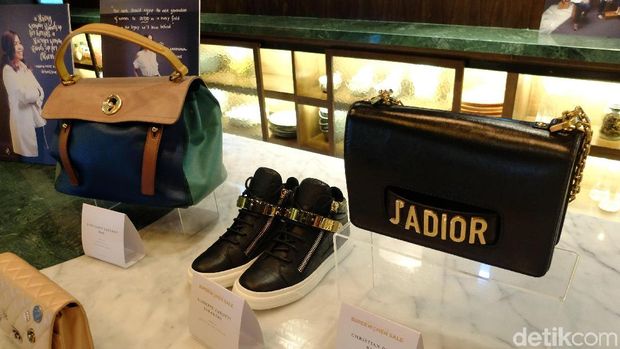 Deretan Barang Branded Punya Artis Indonesia yang Dijual untuk Amal
