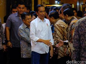 Jokowi Dituding Bohong Soal Tolak Impor Hingga Utang