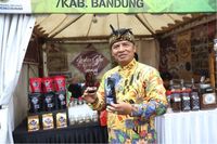 Hari Perkebunan, Bupati Bandung Raih Penghargaan dari Kementan
