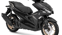 Aerox 155 S-Version Matte Black dengan cast wheel emas merupakan respon Yamaha dari suara pecinta MAXI Yamaha yang menginginkan warna itu seperti yang terdapat pada Nmax. Foto: Dok. Yamaha