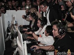 Gaya Rini Soemarno di Spirit of Millennials Games Day 2018