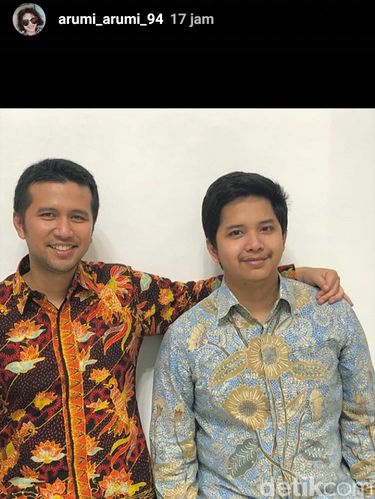 Bupati Emil dan almarhum adiknya/