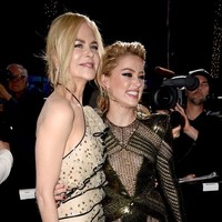 Selain Amber, hadir pula lawan mainnya, Nicole Kidman. Ia memesona dalam balutan ruffle bertumpuk dari Giorgio Armani.  (Foto: Getty Images)