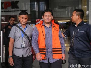 Alasan di Balik Transaksi Duit Haram Bupati Cianjur di Halaman Masjid