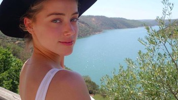 Dia sering memajang foto dirinya yang menawan di media sosial itu. Foto: Instagram