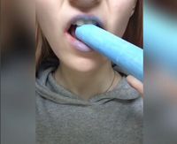 Sedang Tren Video Makan Kapur di Instagram, Untuk Apa?