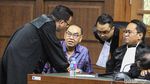 Ekspresi Pengusaha Kotjo Saat Divonis Korupsi dan Tak Banding