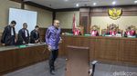 Ekspresi Pengusaha Kotjo Saat Divonis Korupsi dan Tak Banding