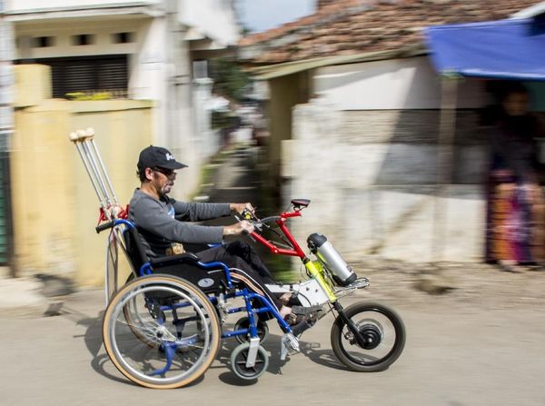 Keren! Pria Ini Ciptakan Motor Listrik untuk Difabel