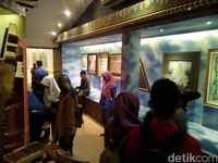 Banyak wisatawan yang penasaran (Akrom/detikTravel)