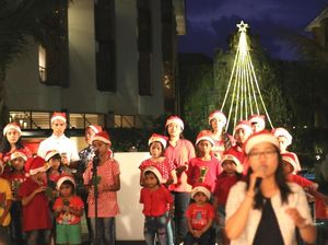 Sambut Natal, The Trans Resort Bali Pasang Pohon LED Tertinggi