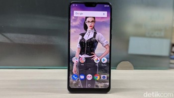 Zenfone Max Pro M2 hadir dengan bentangan 6,3 inch dengan resolusi Full HD+. Foto: Adi Fida Rahman/detikINET