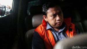 Diperiksa 36 Jam, Bupati Cianjur Langsung Ditahan KPK