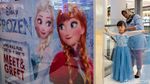 Melihat Aksi Elsa dan Anna Frozen Menghibur Anak-anak di Mal Jakarta