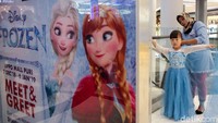 Tak tanggung-tanggung, anak- anak ini telah berpakaian layaknya Elsa dan Anna dalam serial Frozen itu.  