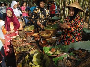 Yuk Nikmati Wisata Pasar di Tengah Kebun Bambu