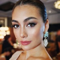 Saya sangat kesal karena situasi ini telah disalahgunakan seperti ini. Kami hanya mengatakan itu harusnya jadi lebih sulit baginya karena tidak memiliki satu delegasi lain dapat berbicara (bahasa Kamboja), tapi nyatanya menjadikan Nat (Miss Cambodia) sebagai pesaing yang lebih kuat untuk meraih mahkota, ungkap Francesca di Instastory-nya Foto: Instagram