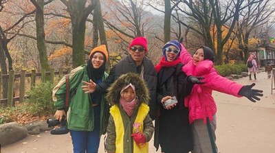 7 Keseruan Keluarga Gen Halilintar Saat Traveling