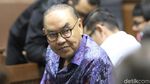 Ekspresi Pengusaha Kotjo Saat Divonis Korupsi dan Tak Banding