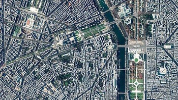 Paris, Prancis. Foto: Evo.ru