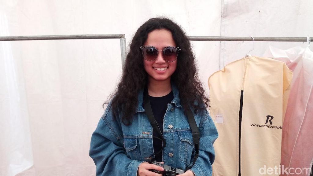 Senangnya Wizzy Bakal Bawa Lagu 80-an dan Sheila On 7